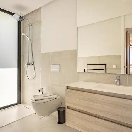 Villa Vacation Marbella I Martinica, Turquoise Heated Pool, Rooftop Hot Tub With Sea View, Cine Room, 5 Min To The *