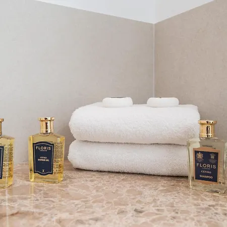 Vacation Marbella I Martinica, Turquoise Heated Pool, Rooftop Hot Tub With Sea View, Cine Room, 5 Min To The Villa *