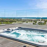 Villa Vacation Marbella I Martinica, Turquoise Heated Pool, Rooftop Hot Tub With Sea View, Cine Room, Night Security, Alarm System, 5 Min To The Estepona