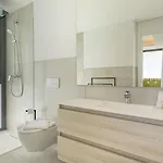 Vacation Marbella I Martinica, Turquoise Heated Pool, Rooftop Hot Tub With Sea View, Cine Room, Night Security, Alarm System, 5 Min To The * Estepona
