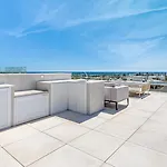 Vacation Marbella I Martinica, Turquoise Heated Pool, Rooftop Hot Tub With Sea View, Cine Room, Night Security, Alarm System, 5 Min To The Villa