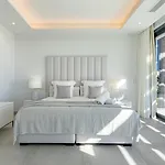 Vacation Marbella I Martinica, Turquoise Heated Pool, Rooftop Hot Tub With Sea View, Cine Room, Night Security, Alarm System, 5 Min To The *