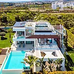 Vacation Marbella I Martinica, Turquoise Heated Pool, Rooftop Hot Tub With Sea View, Cine Room, Night Security, Alarm System, 5 Min To The * Estepona