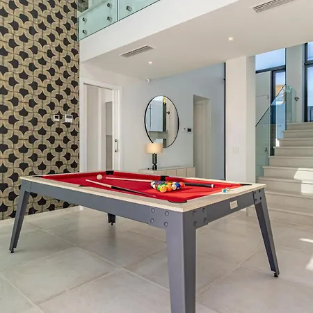 Vacation Marbella I Martinica, Turquoise Heated Pool, Rooftop Hot Tub With Sea View, Cine Room, 5 Min To The 别墅 埃斯特波纳