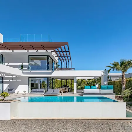Vacation Marbella I Martinica, Turquoise Heated Pool, Rooftop Hot Tub With Sea View, Cine Room, Night Security, Alarm System, 5 Min To The Willa