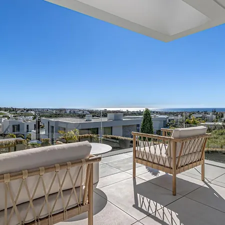 Vacation Marbella I Martinica, Turquoise Heated Pool, Rooftop Hot Tub With Sea View, Cine Room, 5 Min To The * Estepona