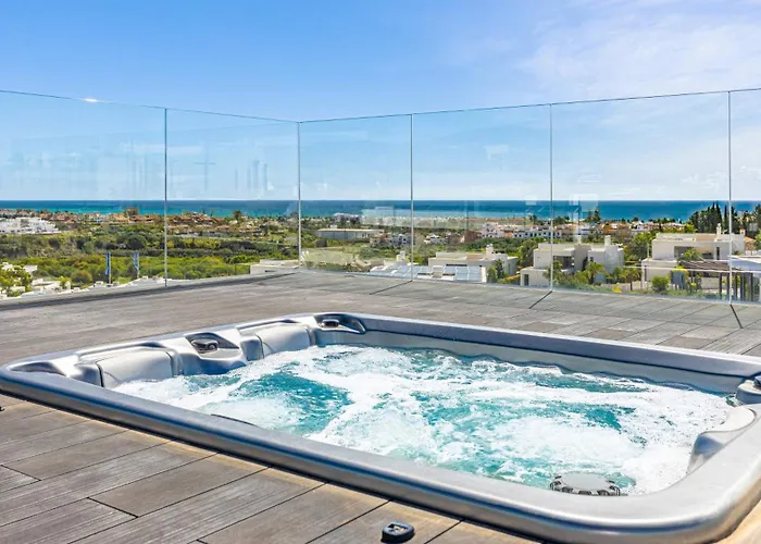 Villa Vacation Marbella I Martinica, Turquoise Heated Pool, Rooftop Hot Tub With Sea View, Cine Room, 5 Min To The Estepona