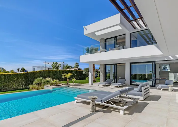 Vacation Marbella I Martinica, Turquoise Heated Pool, Rooftop Hot Tub With Sea View, Cine Room, 5 Min To The Villa *