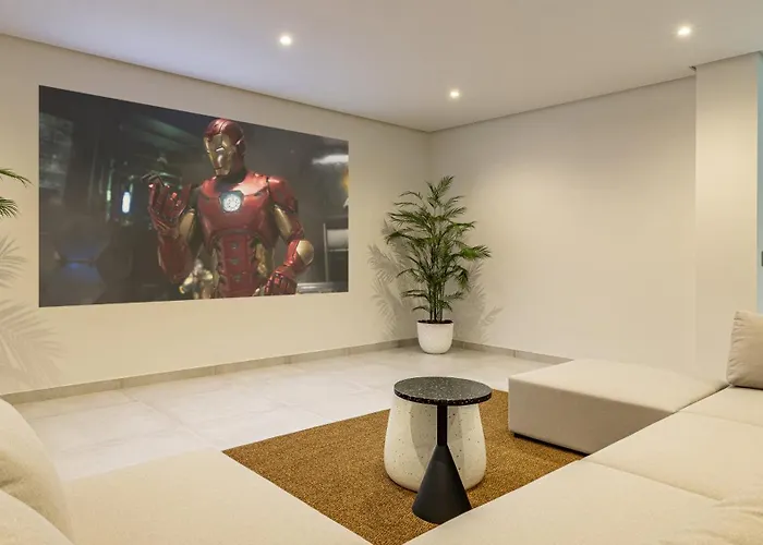 Villa Vacation Marbella I Martinica, Turquoise Heated Pool, Rooftop Hot Tub With Sea View, Cine Room, 5 Min To The