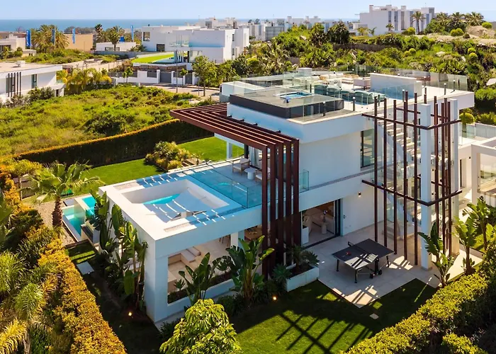 Vacation Marbella I Martinica, Turquoise Heated Pool, Rooftop Hot Tub With Sea View, Cine Room, 5 Min To The Villa Estepona