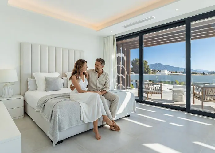 Vacation Marbella I Martinica, Turquoise Heated Pool, Rooftop Hot Tub With Sea View, Cine Room, 5 Min To The